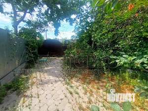 Дом 230м&sup2;, 3-этажный, участок 5 сот.  