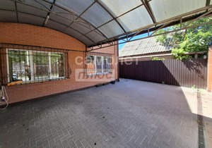 Дом 268м&sup2;, 2-этажный, участок 3 сот.  