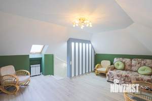 Дом 280м&sup2;, 3-этажный, участок 5 сот.  