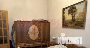 Дом 293м&sup2;, 3-этажный, участок 4 сот.  