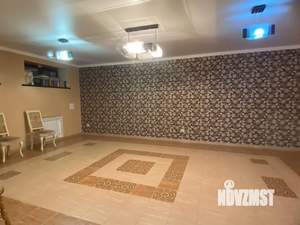 Дом 220м², 3-этажный, участок 3 сот.  