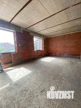 Дом 158м&sup2;, 2-этажный, участок 3 сот.  