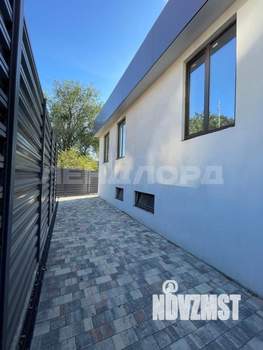 Дом 263м², 2-этажный, участок 3 сот.  