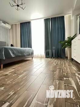 Дом 320м&sup2;, 2-этажный, участок 3 сот.  