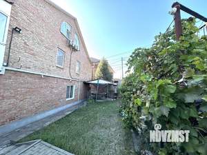 Дом 263м&sup2;, 3-этажный, участок 5 сот.  