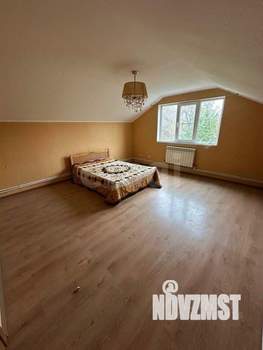 Дом 150м², 2-этажный, участок 3 сот.  