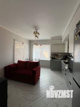 Дом 164м&sup2;, 3-этажный, участок 6 сот.  