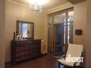 Дом 250м², 2-этажный, участок 3 сот.  