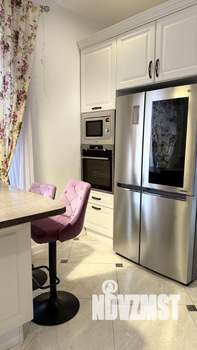 Дом 267м&sup2;, 2-этажный, участок 6 сот.  