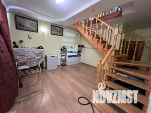 Дом 205м&sup2;, 3-этажный, участок 3 сот.  