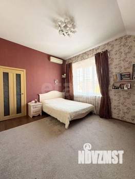 Дом 247м&sup2;, 2-этажный, участок 594 сот.  