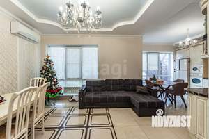 Дом 171м&sup2;, 2-этажный, участок 3 сот.  