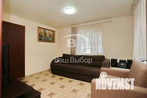 Дом 80м&sup2;, 2-этажный, участок 6 сот.  