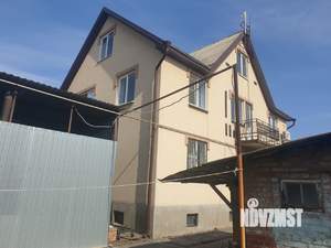 Дом 280м², 3-этажный, участок 6 сот.  
