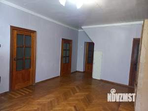 Дом 276м², 2-этажный, участок 6 сот.  