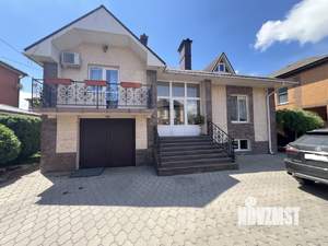 Дом 270м², 2-этажный, участок 6 сот.  