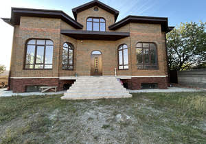 Дом 550м&sup2;, 3-этажный, участок 6 сот.  