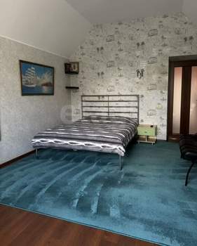 Дом 247м&sup2;, 2-этажный, участок 594 сот.  