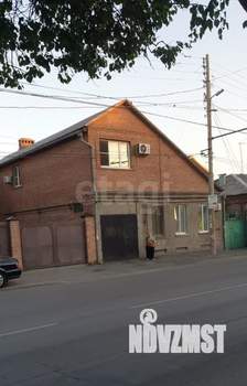 Дом 198м², 2-этажный, участок 3 сот.  