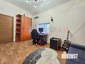 Дом 205м&sup2;, 2-этажный, участок 9 сот.  