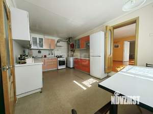 Дом 143м&sup2;, 2-этажный, участок 3 сот.  