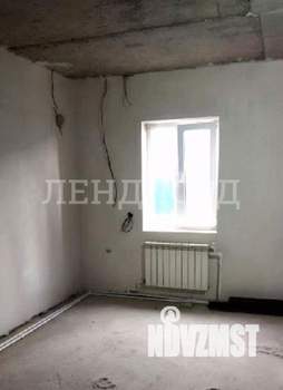 Дом 100м&sup2;, 2-этажный, участок 3 сот.  