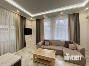 Дом 180м², 2-этажный, участок 4 сот.  