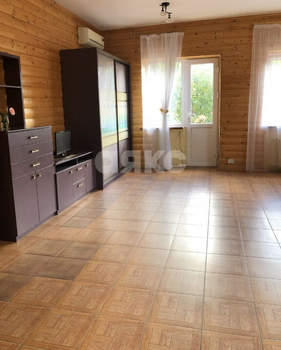 Дом 228м&sup2;, 2-этажный, участок 6 сот.  