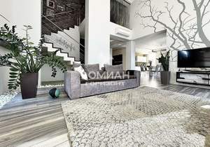 Дом 374м&sup2;, 2-этажный, участок 7 сот.  