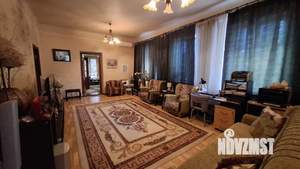 Дом 180м², 2-этажный, участок 9 сот.  