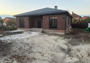 Дом 175м&sup2;, 1-этажный, участок 6 сот.  