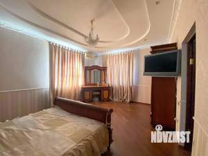 Дом 310м², 2-этажный, участок 3 сот.  
