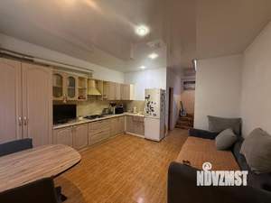 Коттедж 100м&sup2;, 2-этажный, участок 3 сот.  