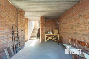 Дом 145м&sup2;, 2-этажный, участок 3 сот.  