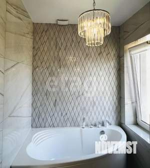 Дом 100м&sup2;, 2-этажный, участок 3 сот.  