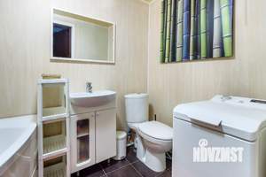 Дом 197м&sup2;, 3-этажный, участок 4 сот.  