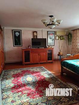 Дом 230м&sup2;, 2-этажный, участок 6 сот.  