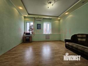 Дом 276м², 2-этажный, участок 8 сот.  