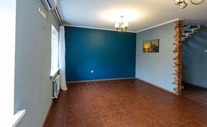 Дом 80м&sup2;, 2-этажный, участок 3 сот.  