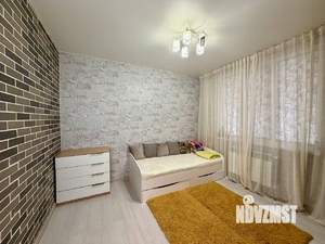 Дом 100м&sup2;, 2-этажный, участок 5 сот.  