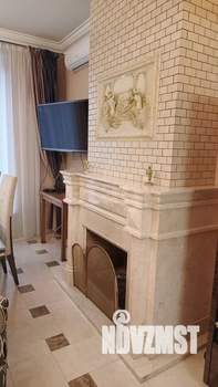 Дом 227м&sup2;, 2-этажный, участок 3 сот.  