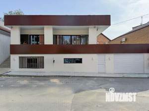 Дом 320м&sup2;, 2-этажный, участок 4 сот.  