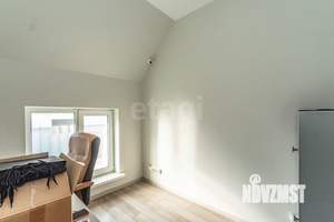 Дом 273м&sup2;, 2-этажный, участок 3 сот.  