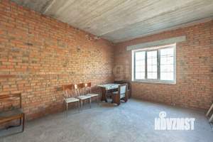 Дом 145м&sup2;, 2-этажный, участок 3 сот.  