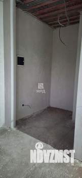 Дом 190м&sup2;, 3-этажный, участок 4 сот.  