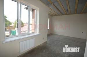 Дом 130м&sup2;, 2-этажный, участок 3 сот.  