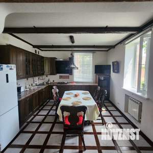 Дача 288м², 3-этажный, участок 6 сот.  