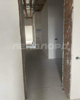 Дом 180м&sup2;, 2-этажный, участок 3 сот.  