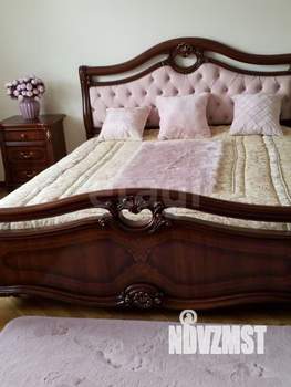 Дом 640м&sup2;, 2-этажный, участок 6 сот.  