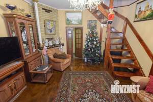Дом 150м², 2-этажный, участок 3 сот.  
